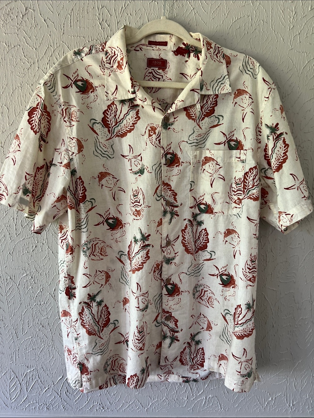 Izod Cream Short-Sleeve Button-Down Shirt with Rust & Green Print